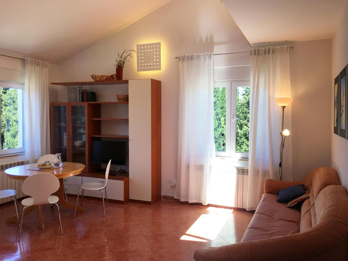 Ferienwohnung Artists Loft Pula Exterior foto